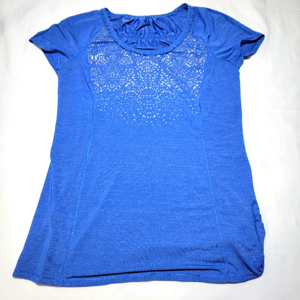 Lululemon Blue Run Wild Short Sleeve Tech Size 6
